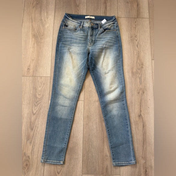 KanCan Blue Skinny Jeans with Faded Wash 👖 - Picture 3 of 12